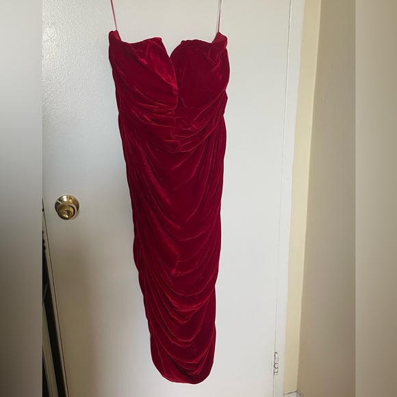 FashionNova Red Ruched Dress With Pointed Cupps - Picture 5 of 7